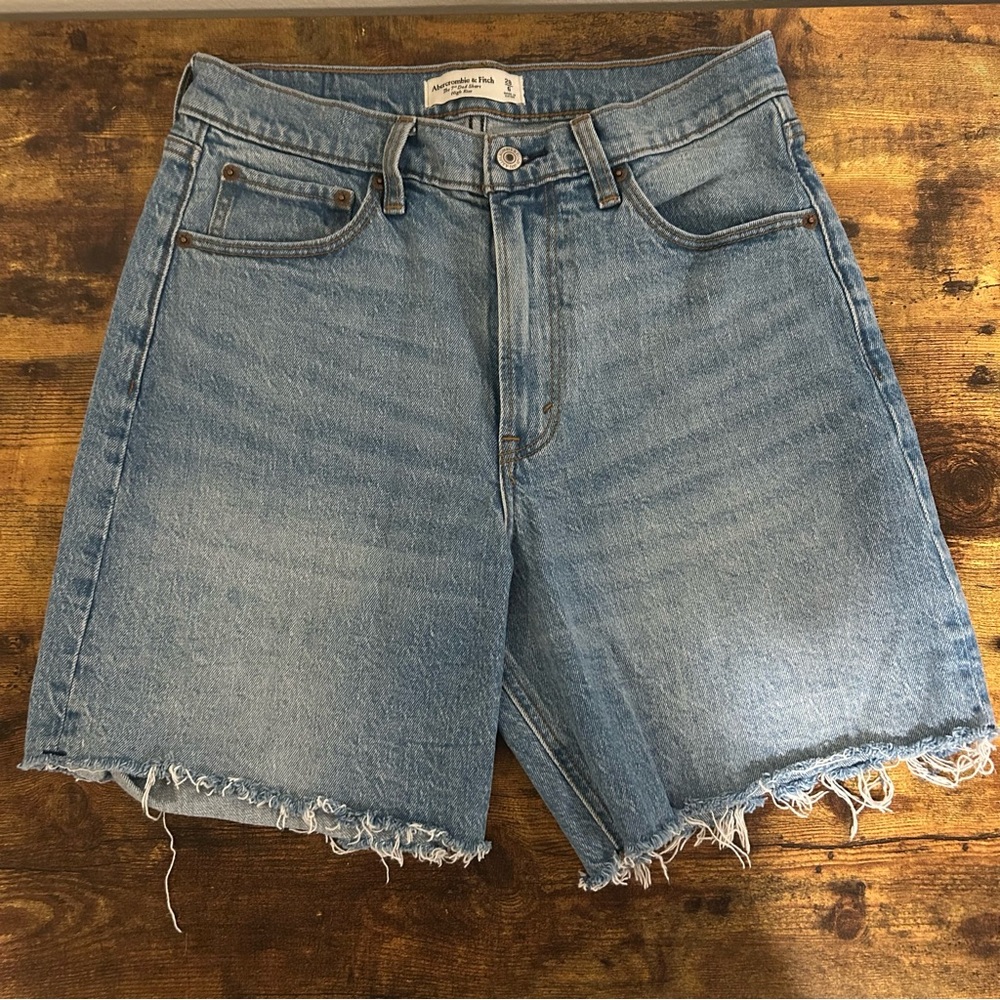 Abercrombie & Fitch Distressed Blue Jean Shorts 7 inch Dad Shorts high rise